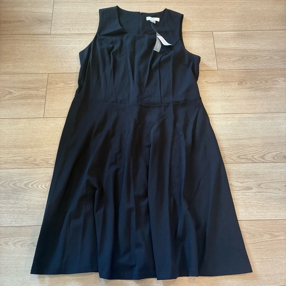 Christopher & Banks Dresses & Skirts - NWT Christopher & Banks Black Sleeveless Crew Neck A-line Midi Dress Size 16W